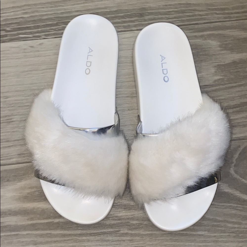 Aldo slide ins